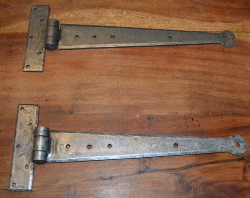 Penny end tee - penny, hinges