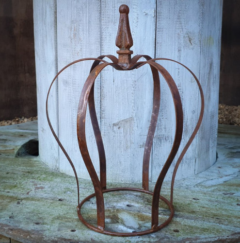 Large rusty wrought iron - rusty, crown
